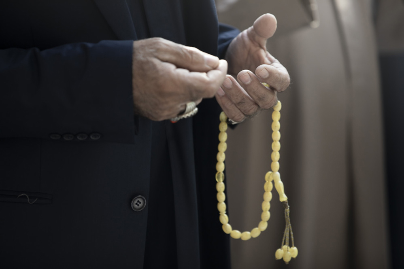 نور الذكر: مكانة تسبيح الزهراء في الحياة الإسلامية