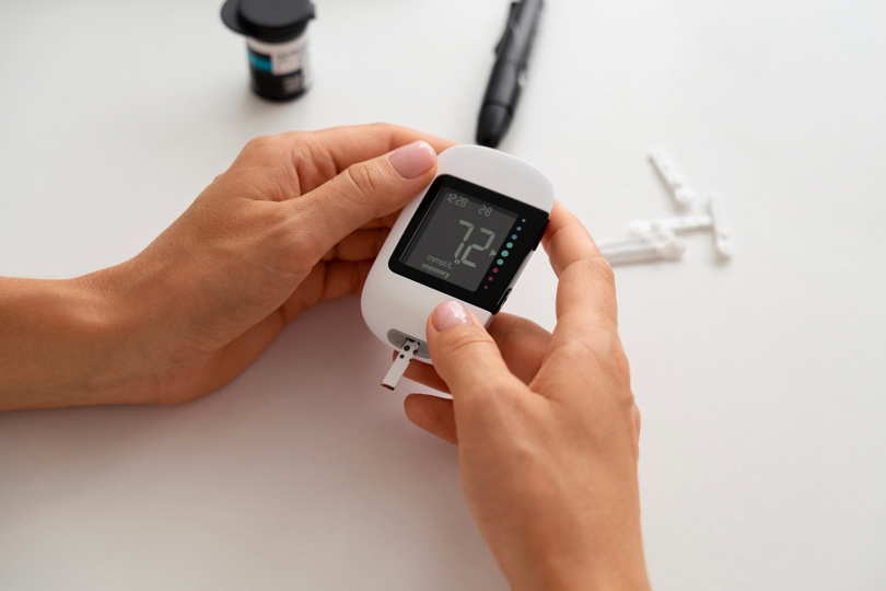 بين التشخيص والتعايش: رحلة مريض السكري في العراق والعالم